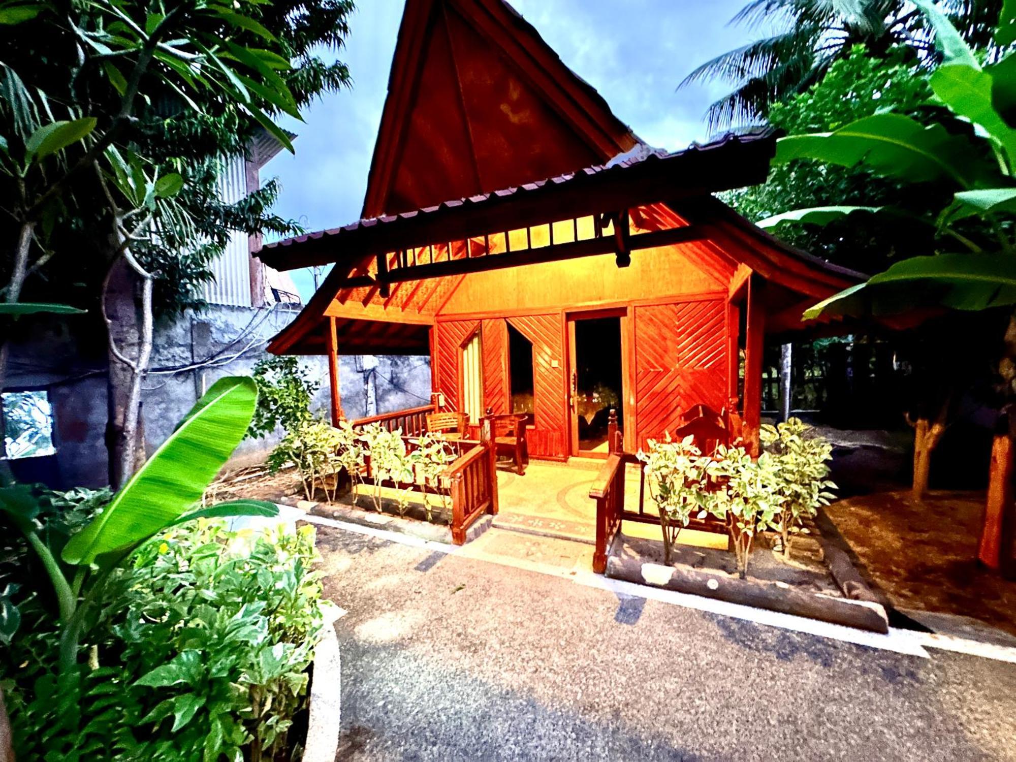 Sunny Rose Bungalows Gili Air - Adults Only エクステリア 写真